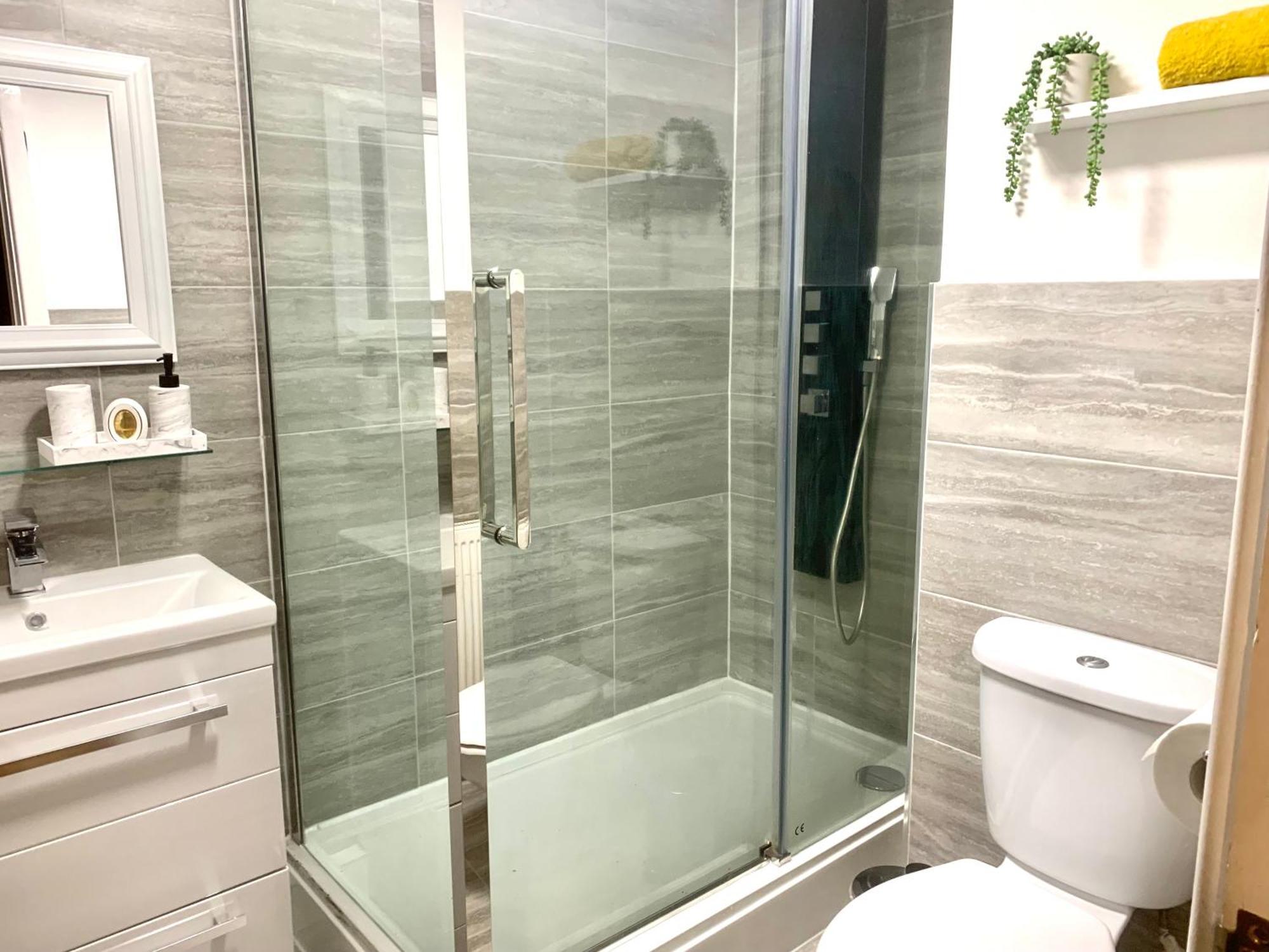 Large Stylish 3 Bedroom City Centre Apartment Free Secure Parking Liverpool Exterior foto